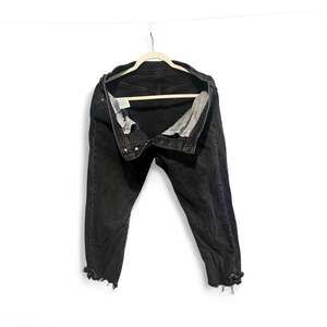 Size 30 Levi's 501 Women's High Rise Skinny Jeans in Faded Black Distressed